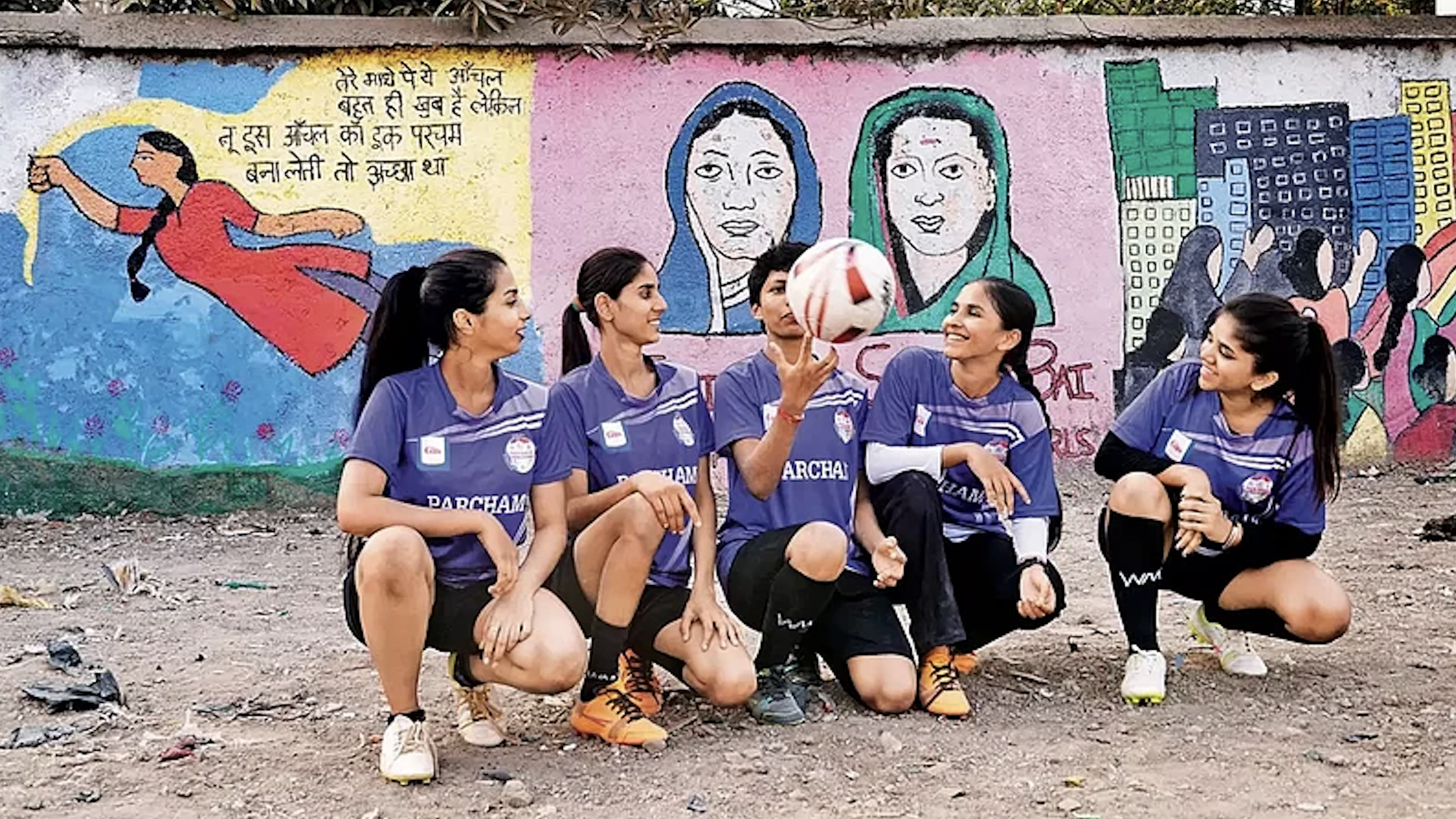Voor de meisjes van Mumbra is pleintjesvoetbal zoveel meer dan een spelletje