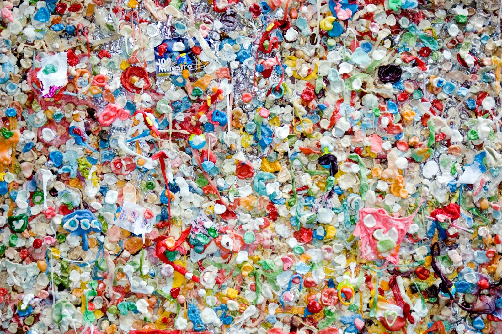 Gekleurde microplastics kunnen klimaatopwarming verergeren