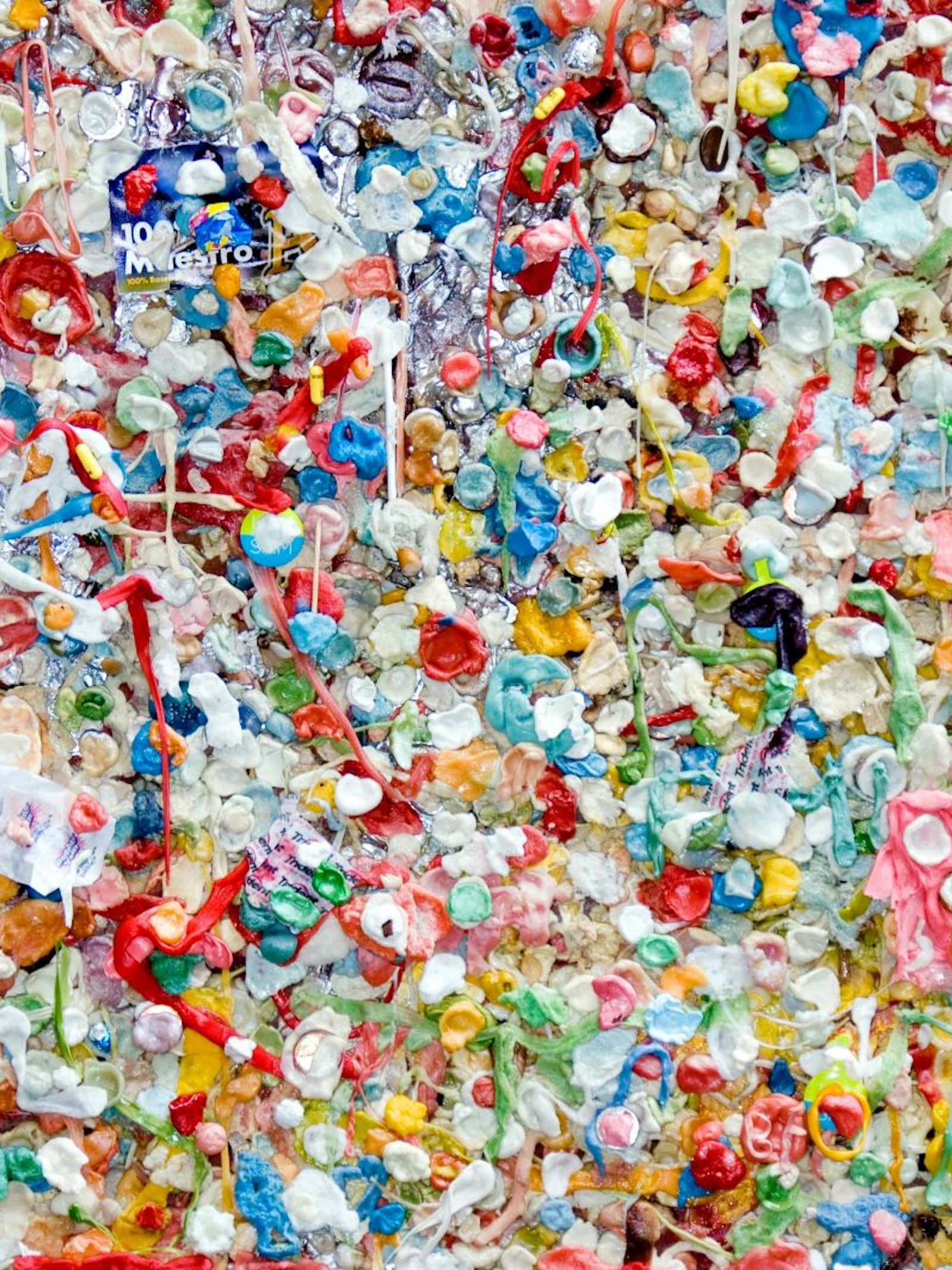 Gekleurde microplastics kunnen klimaatopwarming verergeren