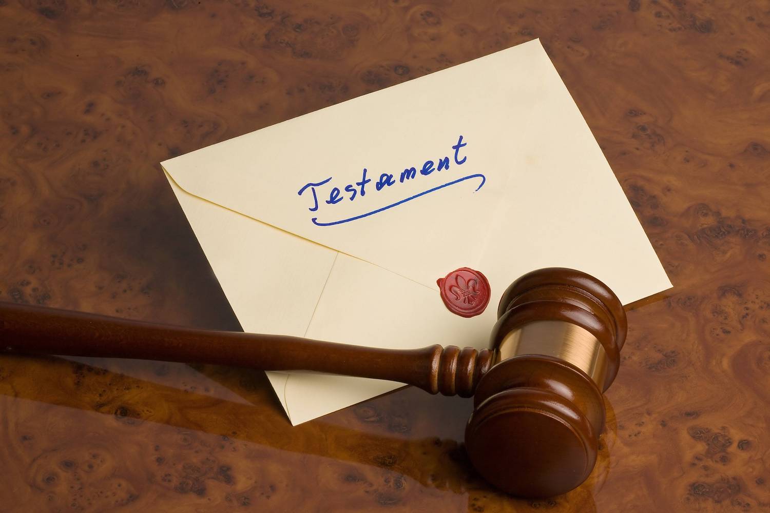 Een slim testament. Hoe je via je testament een laatste keer spreekt, je wensen realiseert en ook goede doelen kan steunen