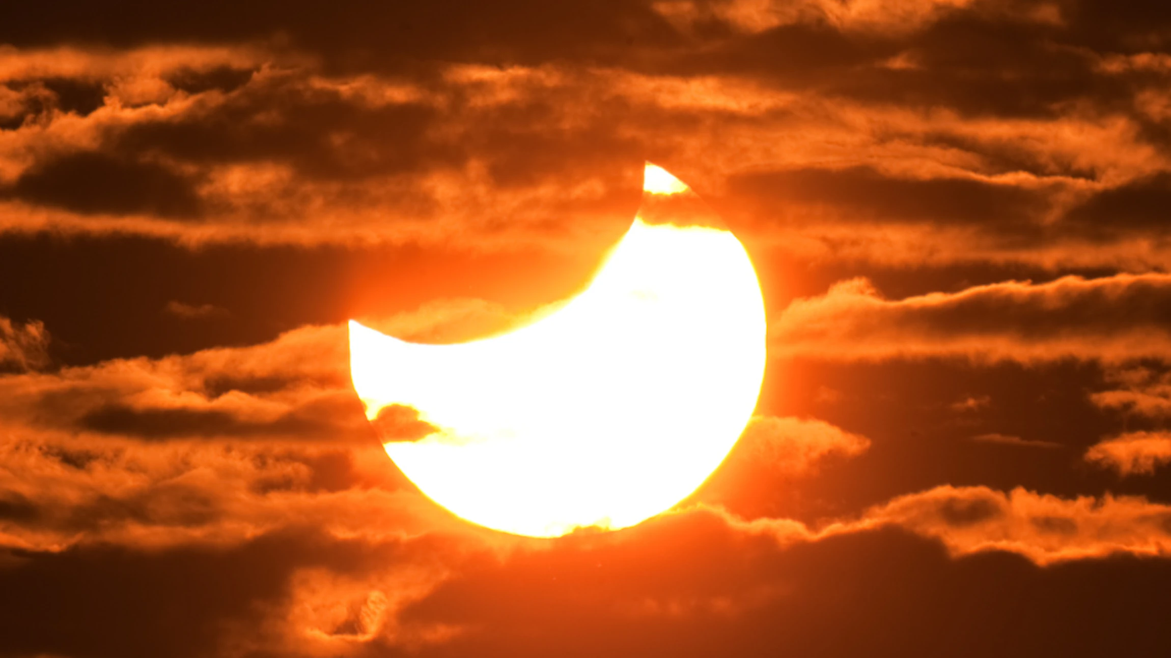 Gedeeltelijke zonsverduistering 25 oktober