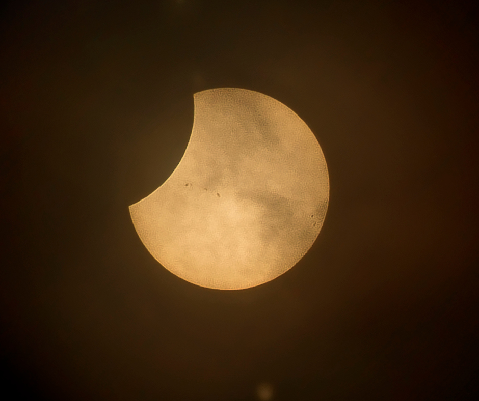 Gedeeltelijke zonsverduistering 25 oktober