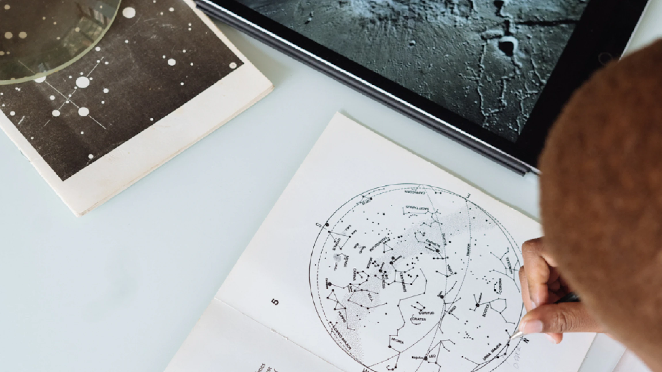 Astronomisch schetsen - Sterrenkijkavond in de Cosmodrome