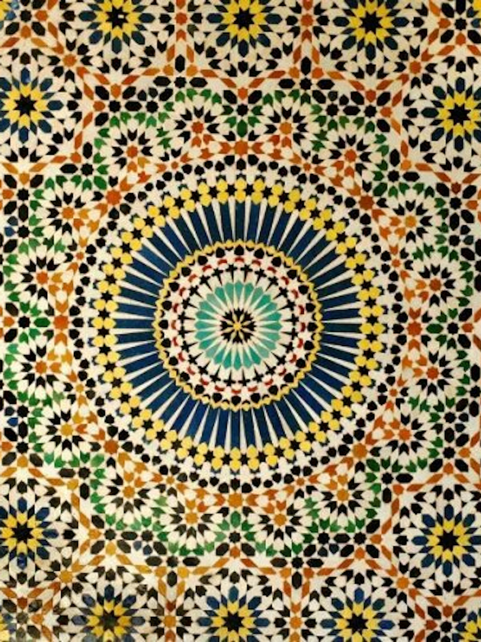Wetenschap Centraal: Wiskunde en kunst, meetkunde en symmetrie: 'oude' islamitische wiskunde is overal om ons heen