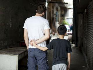 thailand_boy_with_adult_320x240.jpg