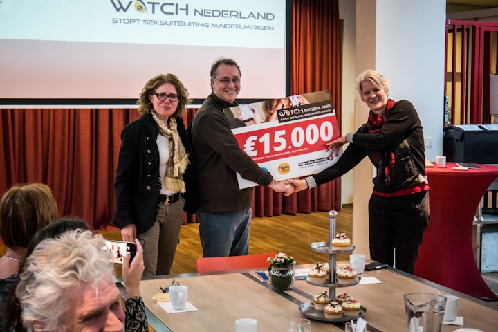 Terre des Hommes Leeuwarden geeft €15.000 aan WATCH Nederland