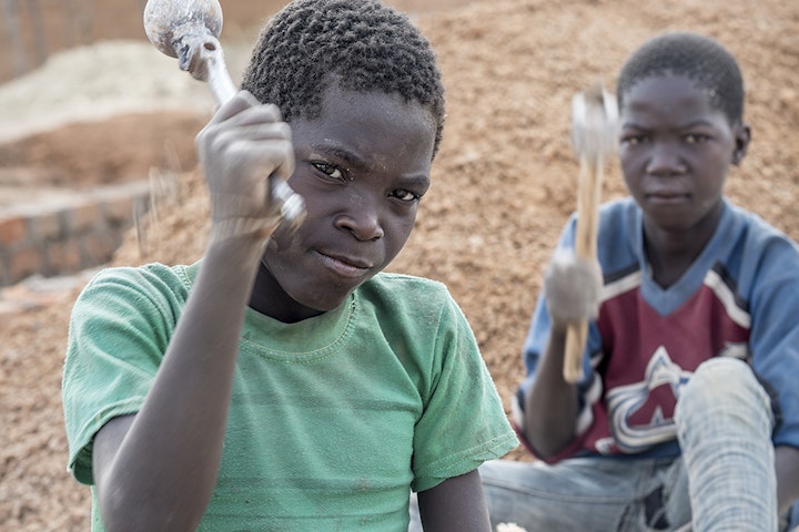 870 kindarbeiders ontdekt in Oeganda Terre des Hommes
