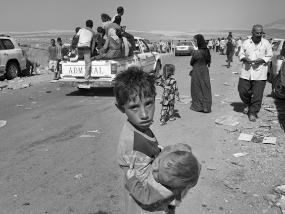 Gevluchte Iraakse kinderen lopen risico op uitdroging door stijgende temperaturen Terre des Hommes noodhulp Irak