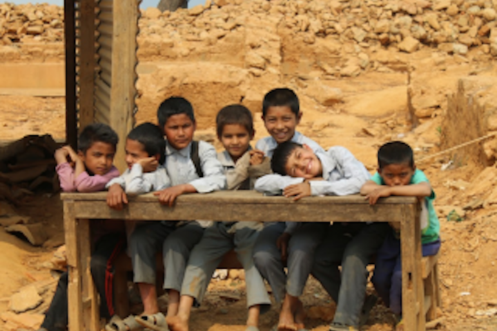 Hulpverlening Nepal met Giro555-geld gaat laatste fase in Terre des Hommes noodhulp