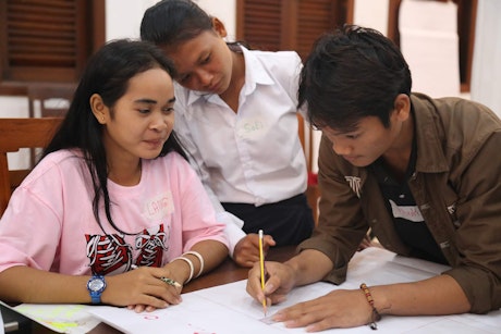 In commemoration of International Children’s Day on 1st June, six international child-rights organisations call on the Royal Government of Cambodia to ensure that children’s rights are strongly considered in its COVID-19 response. 