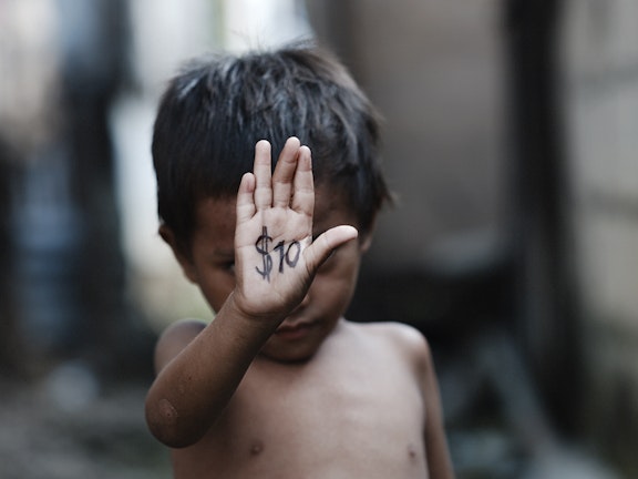 Een &#039;kindermakelaar&#039; in Pattaya seksuele uitbuiting van kinderen Terre des Hommes Thailand