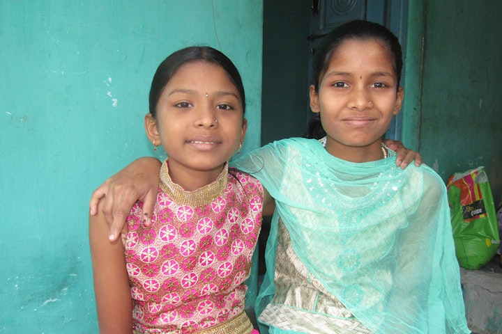 Priyanka en Sheila maken nieuwe vriendjes kinderhandel en migratie India