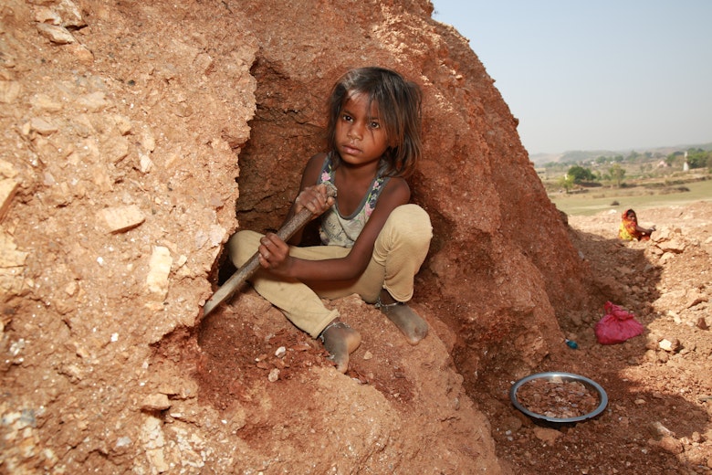 Laaysa in de micamijnen in India