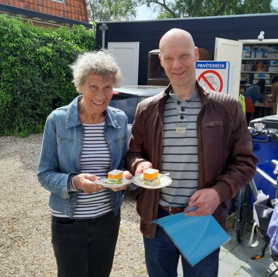 Jos in actie voor Terre des Hommes (jubileum / winkelvrijwilliger)