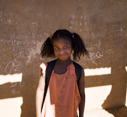 Rosia is 10 jaar oud en woont in een klein dorpje in Madagaskar.