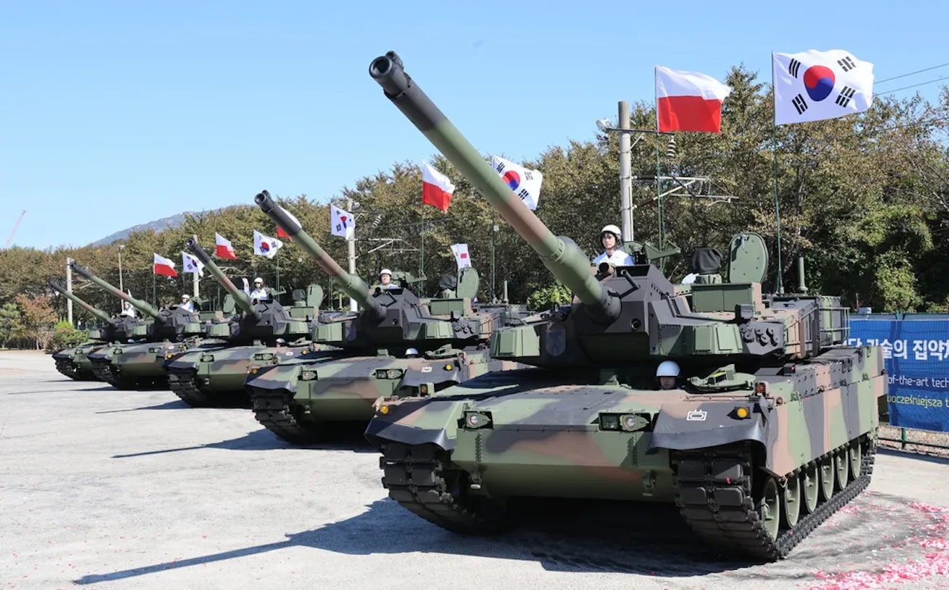 K-2 Black Panther tanks outside the Hyundai Rotem factory awaiting export to Poland