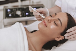 The Benefits of Microdermabrasion