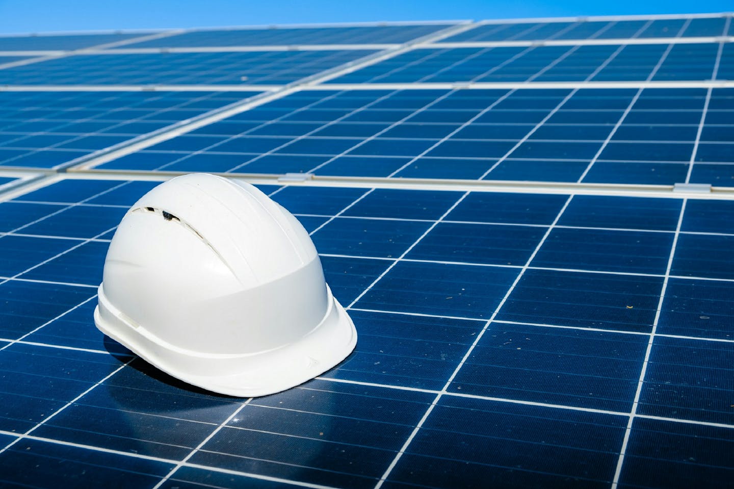 Tages Capital SGR and Delos Service, on the Occasion of the Green Energy Day, Open the Doors to the Public of Two Photovoltaic Plants, in Giugliano in Campania (Naples) and Uta (Cagliari): An Opportunity to Raise Awareness Among Stakeholders to the Importance of the Energy Transition