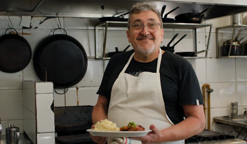 Jota Urondo, um cozinheiro impertinente