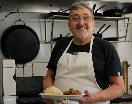 Jota Urondo, um cozinheiro impertinente