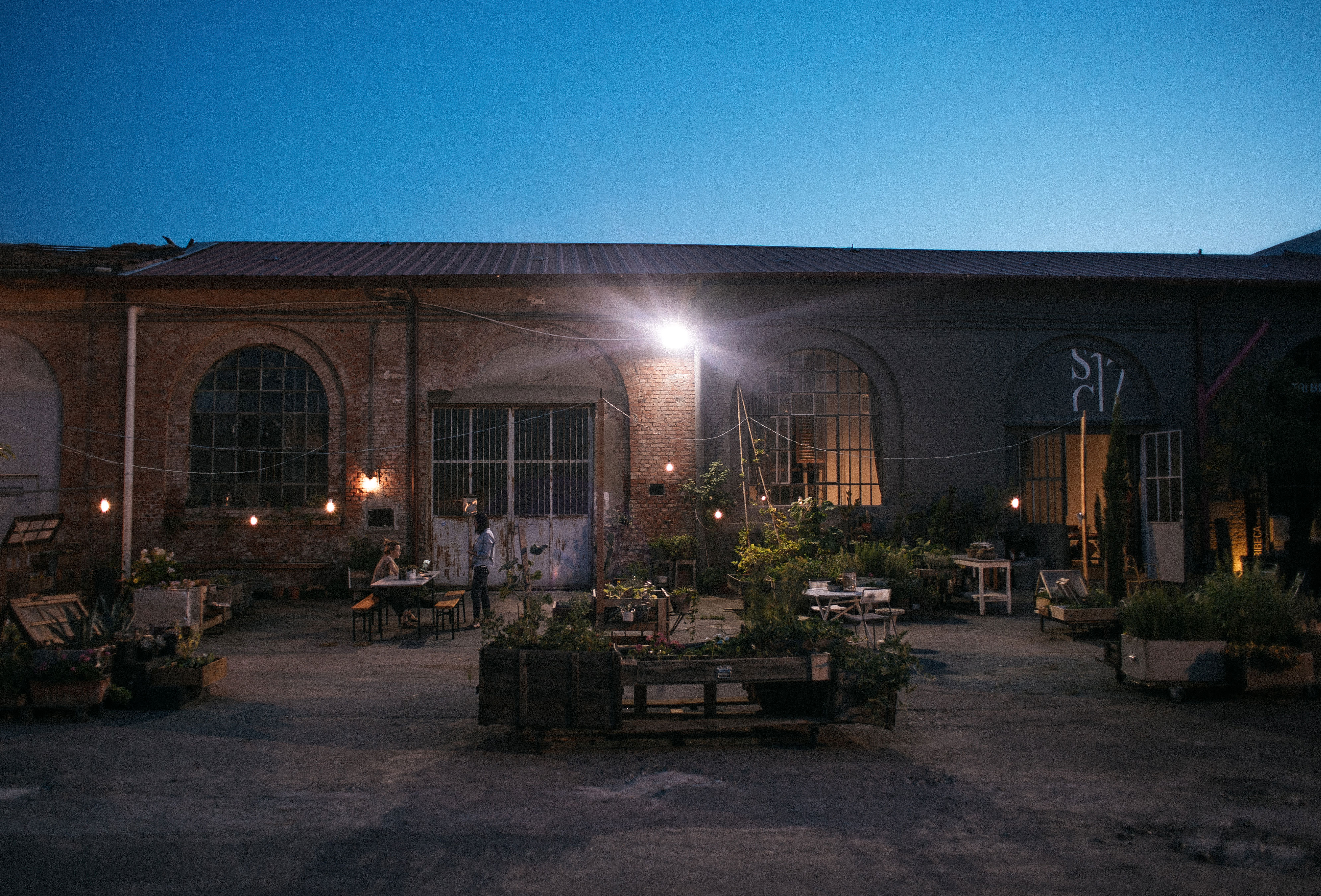 Documentazione Orto in fabbrica / landscape (re) connection 