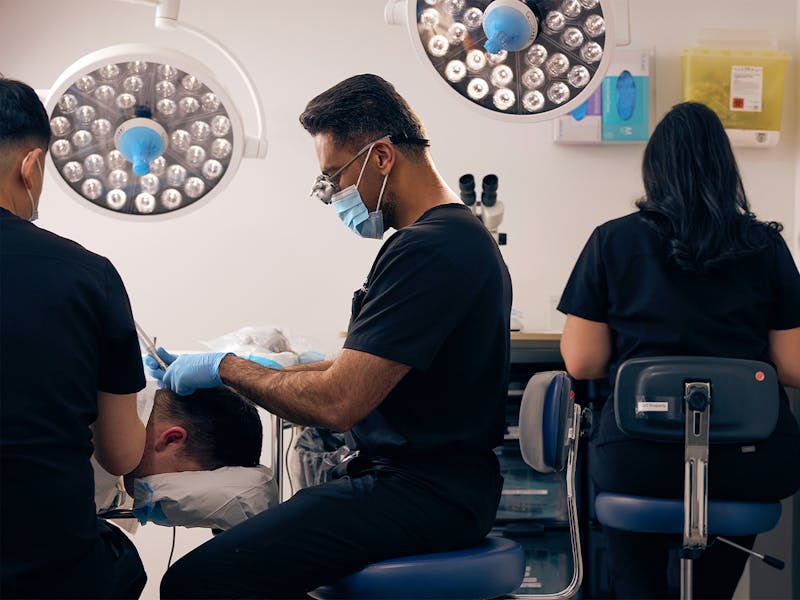 A doctor preforming surgery