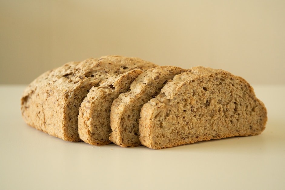 Snedes van roggebrood
