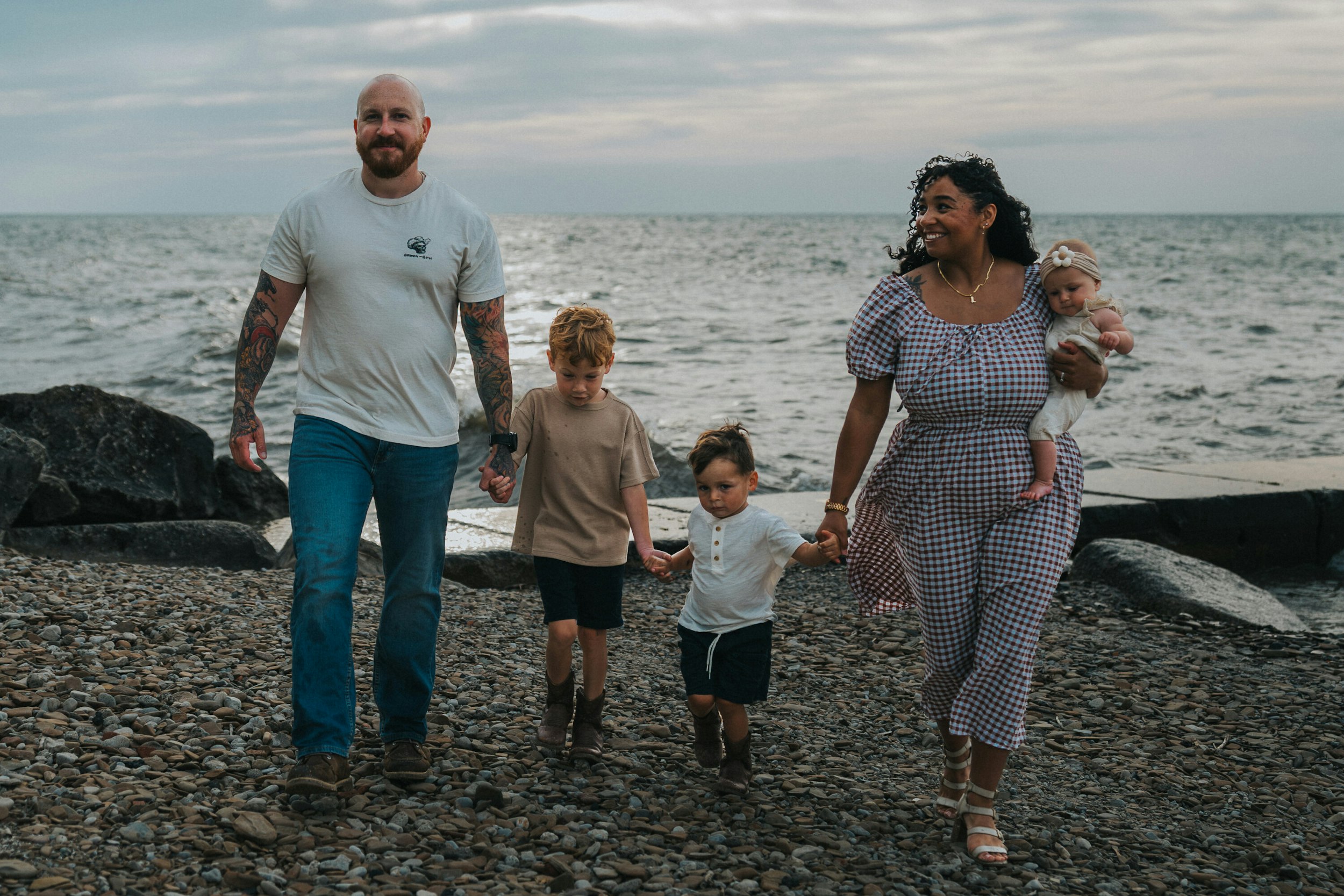 Family session photography near Avon Lake, Ohio