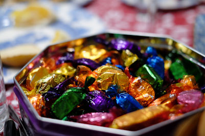 Cheapest Christmas tub prices 2026: Quality Street, Heroes, Roses and Celebrations compared