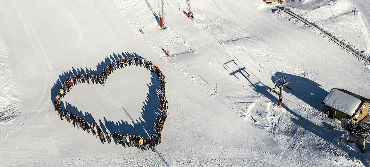 Coeur dans la neige