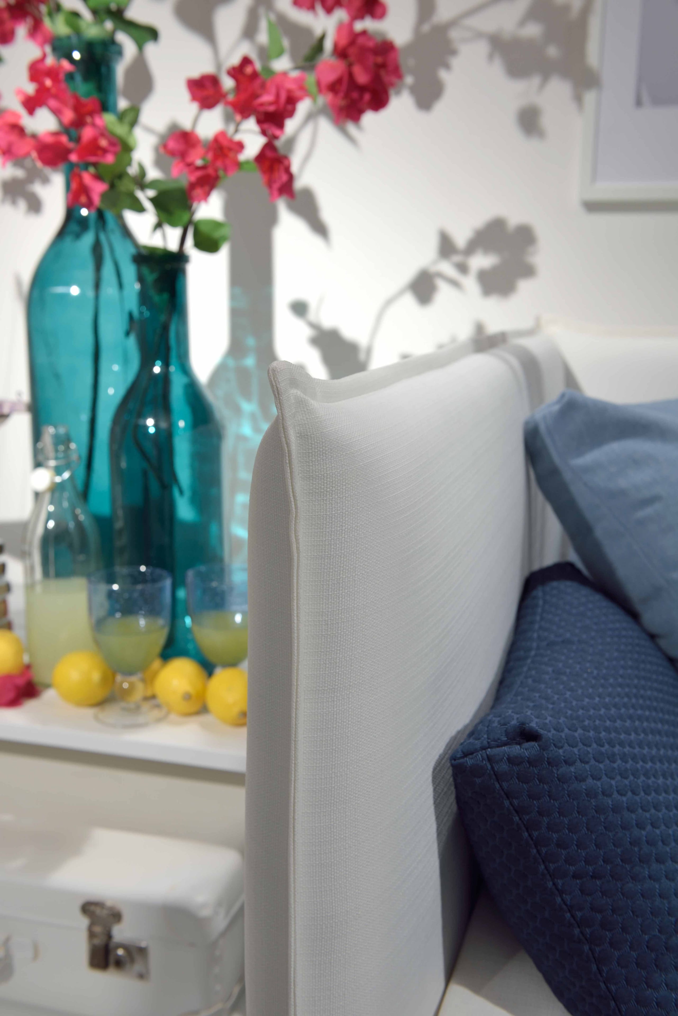 DOROTHY — Sofa beds and poufs