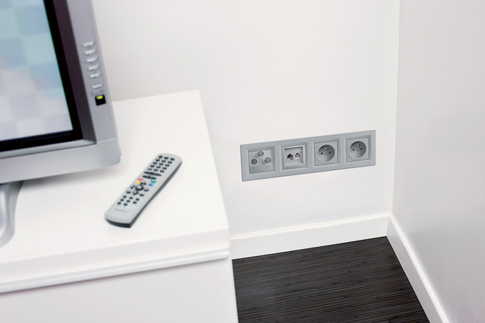 Розетки та конектори Schneider Electric asfora
