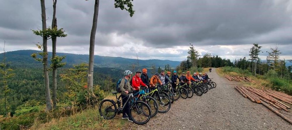 Wycieczka rowerowa w górach pracowników Onninen