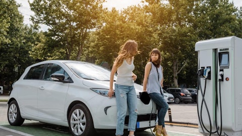 Vehicle charging station