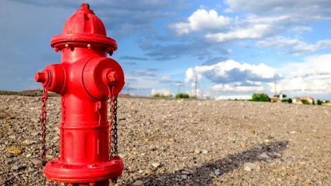 Červený venkovní hydrant