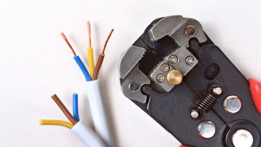 Знімач ізоляції кабелю