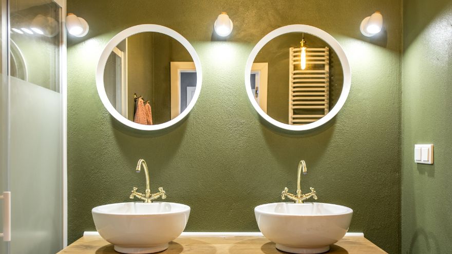 Zielona nowoczesna łazienka