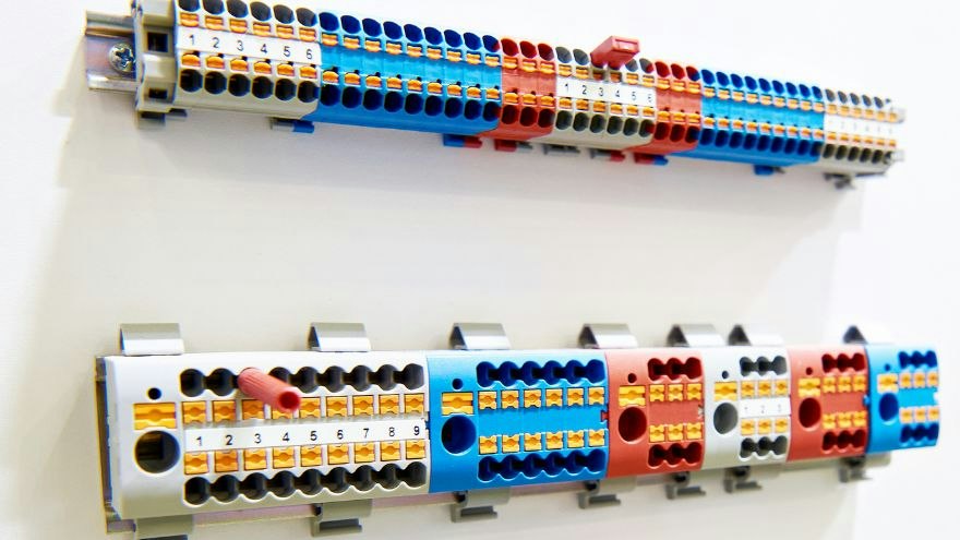 Banner Distribution Block The distribution block is an extremely functional element of switchgear ...