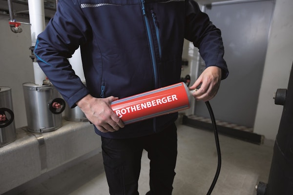 instalator-z-wkladem-demineralizujacym-rothenberger-w-kotlowni.jpg