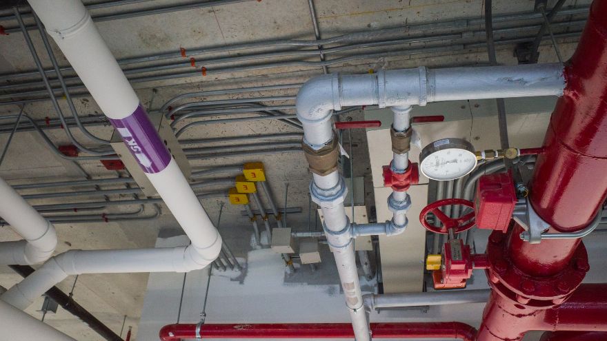 Instalacje tryskaczowe do ochrony przeciwpożarowej budynku