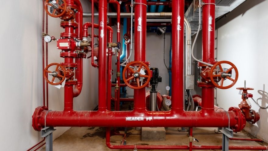 Блок керування системою водяного пожежогасіння в будівлі Centrala instalacji ppoż z mgły wodnej w budynku