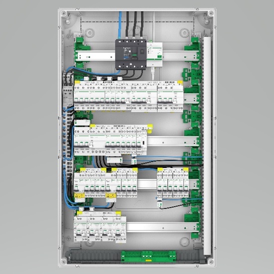 Rozdzielnica elektryczna CVS od Schneider Electric z aparaturą elektryczną
