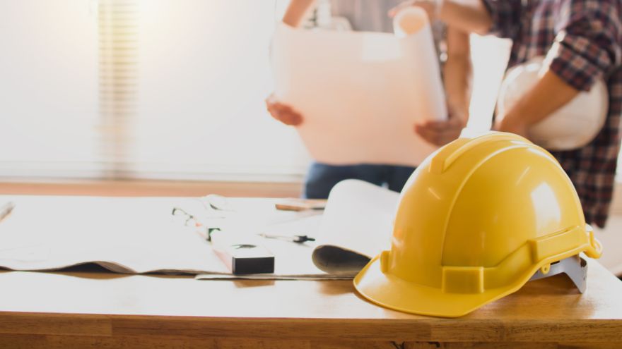 Технік-сантехнік, що отримує будівельну кваліфікацію Instalator techniki sanitarnej zdobywający uprawnienia budowlane