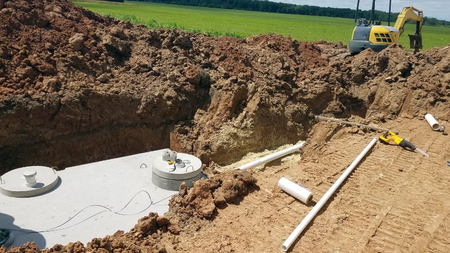 Nowo tworzone szambo betonowe