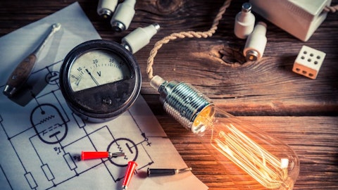 Чи проводить вазелін електрику? Факти та міфи в роботі монтажника