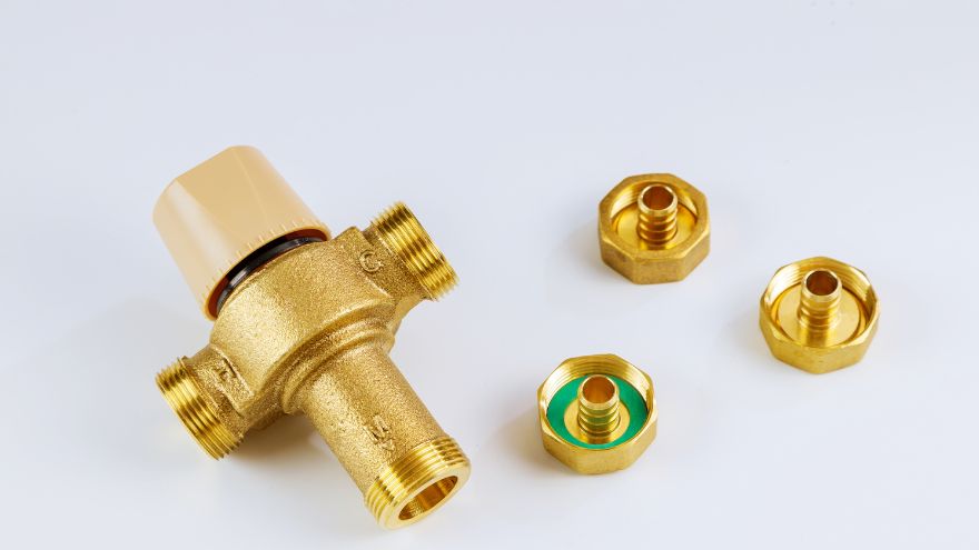 Золотий змішувальний клапан