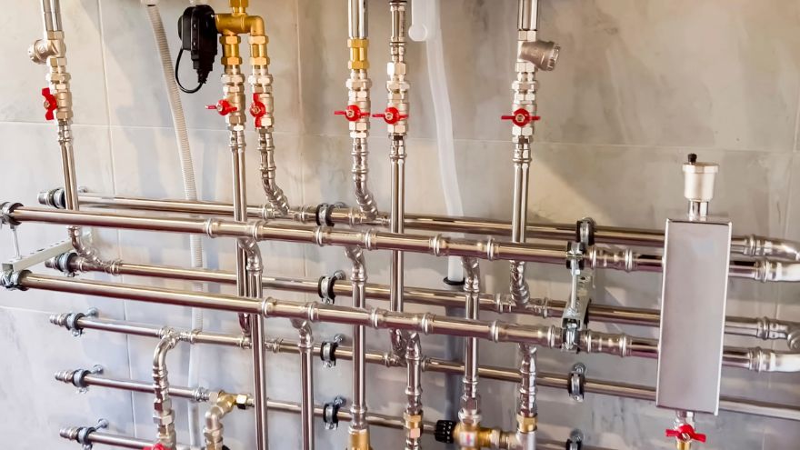 Складна система опалення з багатьма сталевими трубами
