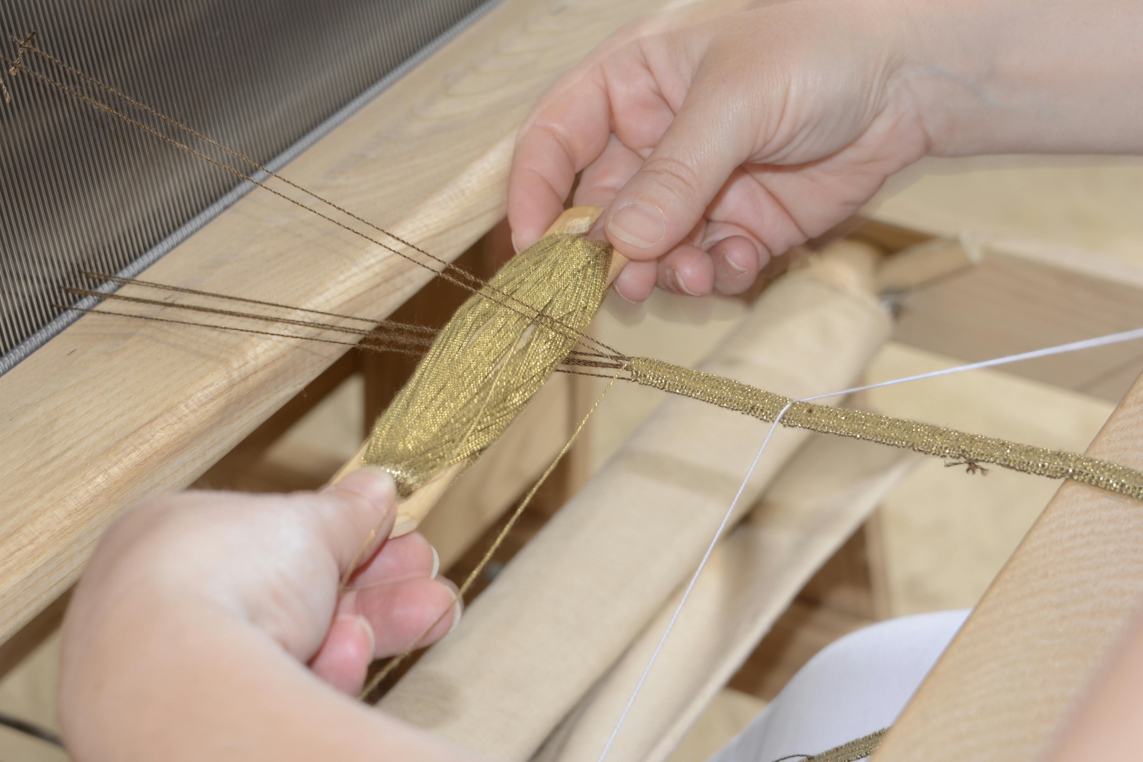 Gallone di intreccio, tessitura su telaio a 4 licci