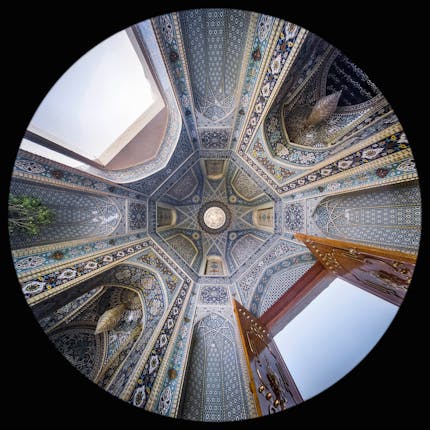 Ancient main entrance Hall - Shah Cheragh Mosque