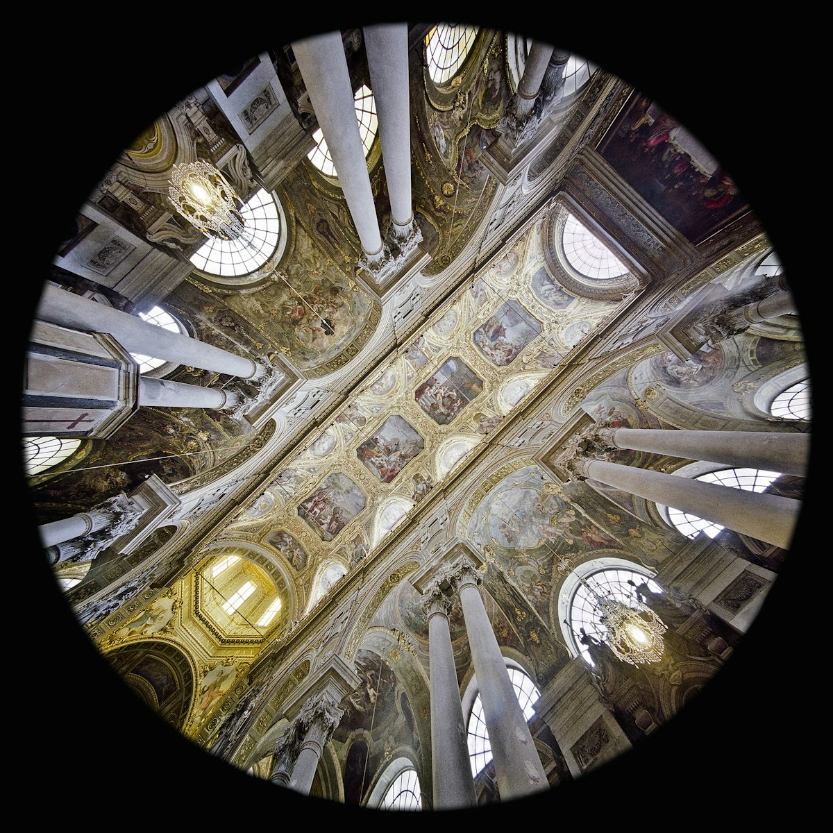 Navata - Basilica di Santa Maria delle Vigne
